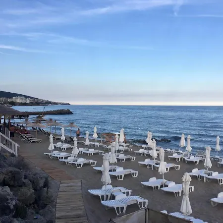 فندق Sea Shore